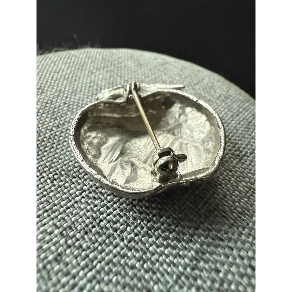 Vintage Apple Matte Brushed Scarf Pin Brooch Silver Tone Teacher Art To Wear